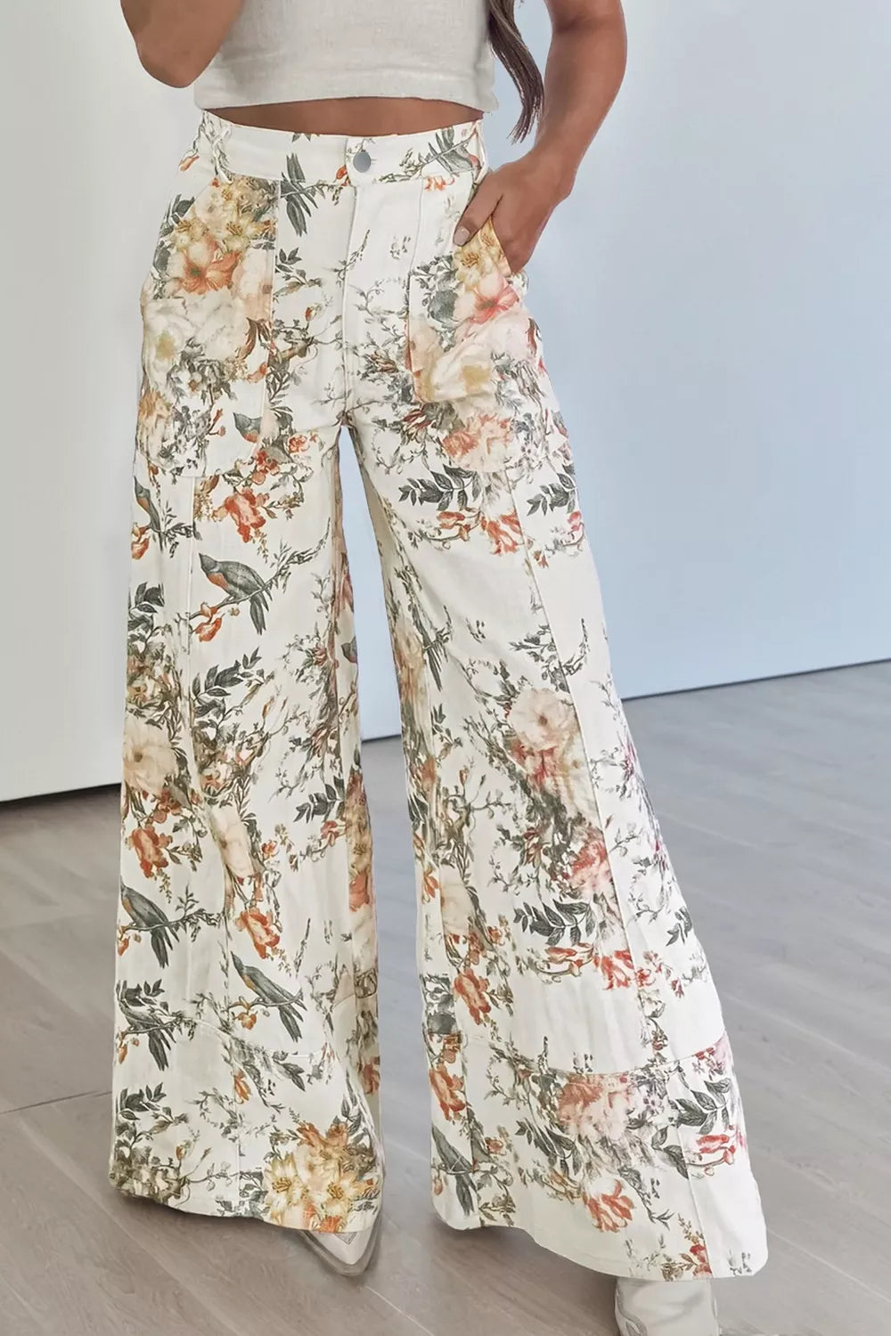 Jean taille haute jambe large imprimé floral – vue principale – OmniForYou