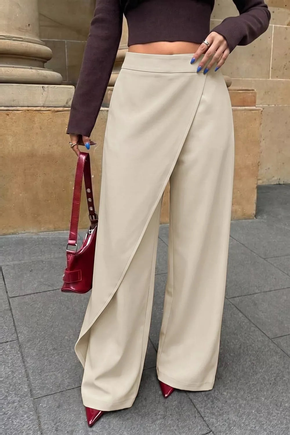 Pantalon portefeuille asymétrique jambe large – vue principale – OmniForYou