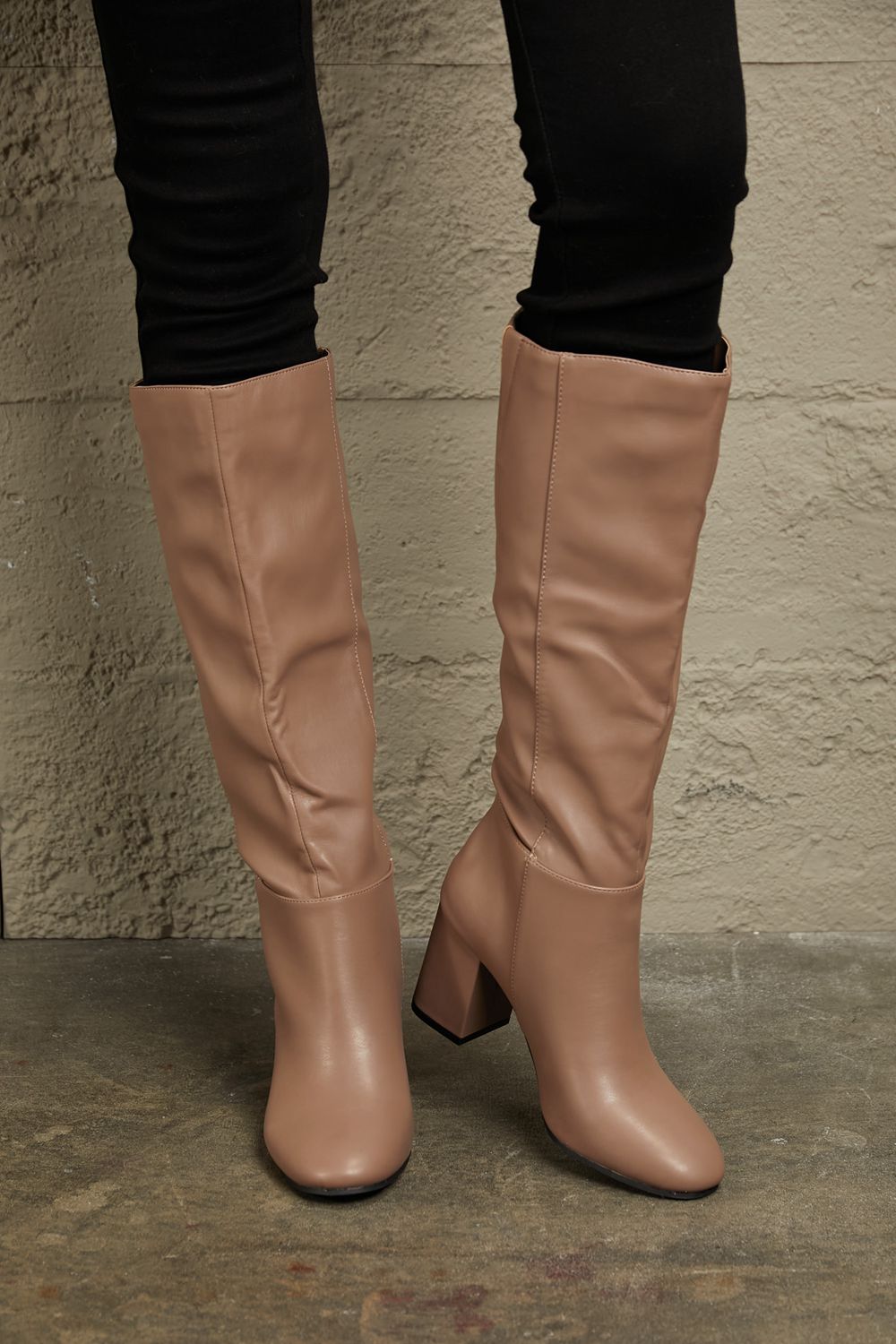 Bottes hautes talon carré East Lion Corp – vue principale – OmniForYou