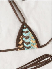 Bikini Rayé en Maille – Col Halter à Nouer