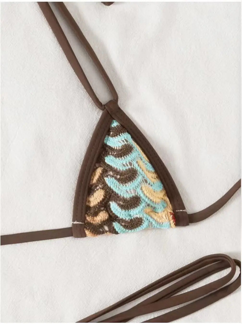 Bikini Rayé en Maille – Col Halter à Nouer