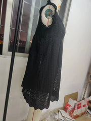 Robe Dentelle Ajourée – Col V, Jacquard