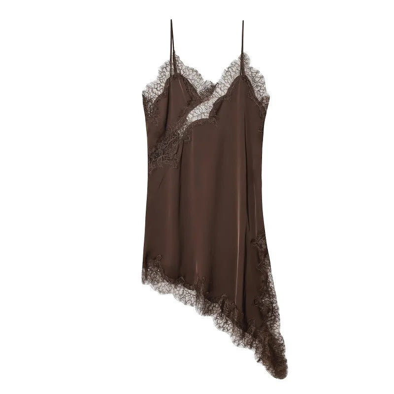 Robe Nuisette Satin – Dos Nu, Coupe Asymétrique