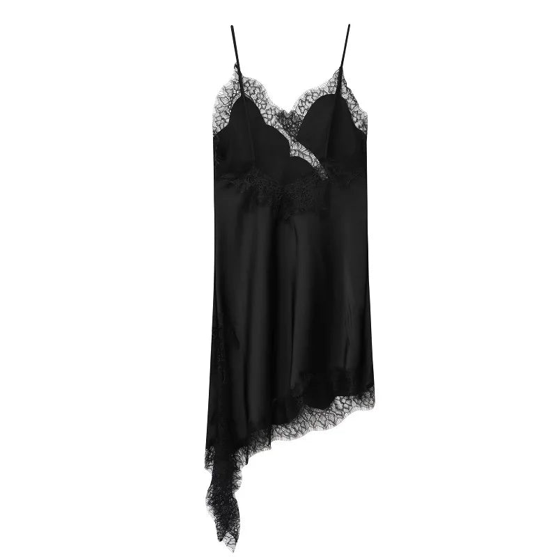Robe Nuisette Satin – Dos Nu, Coupe Asymétrique