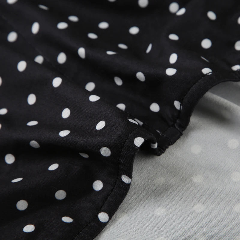 Robe Courte à Pois – Col Halter, Dos Nu