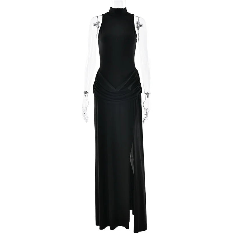 Robe Longue Plissée – Col Monté, Épaule Dénudée, Fendue