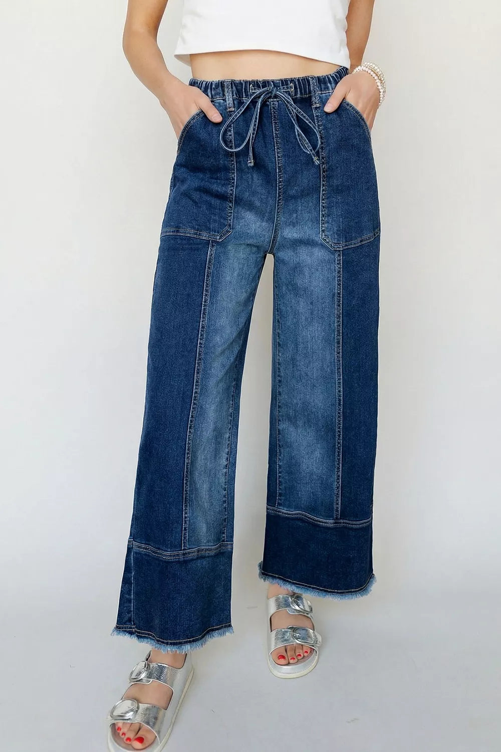 Pantalon en denim jambe large ourlet brut – vue principale – OmniForYou